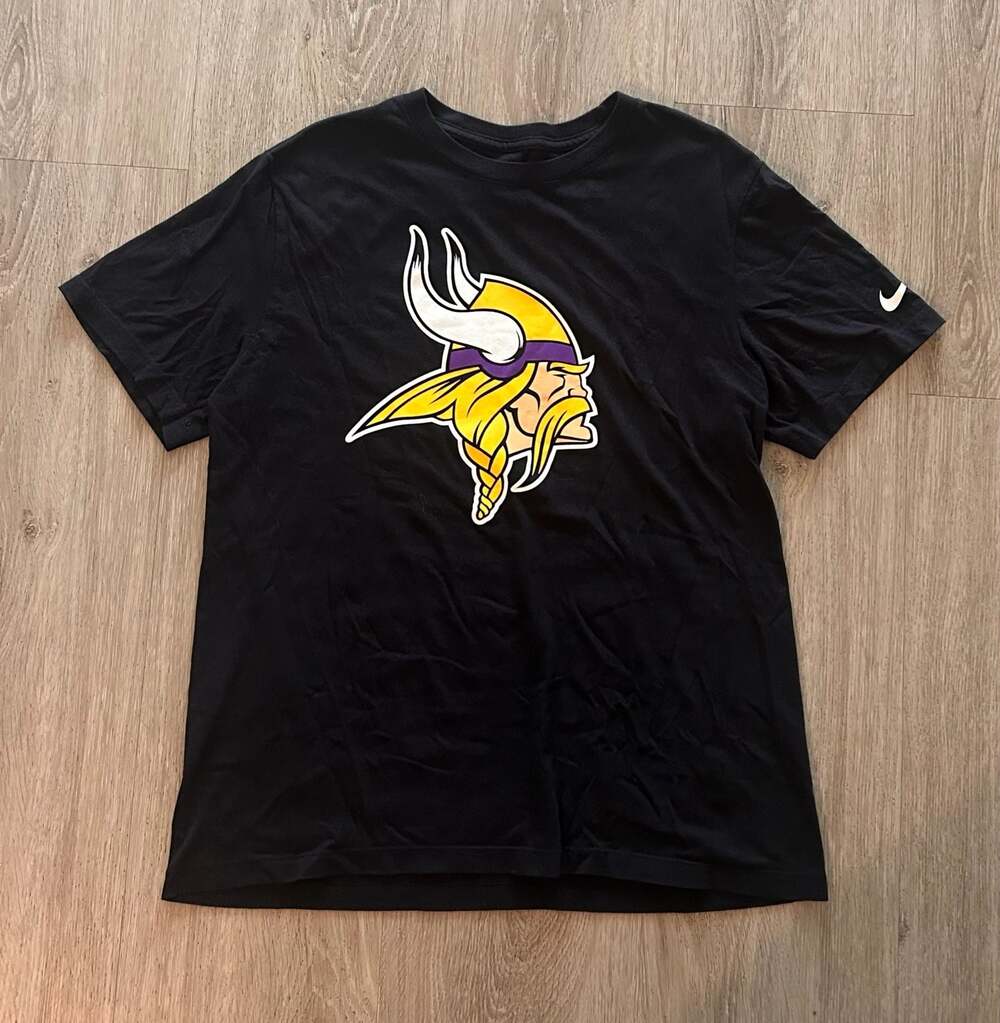 Nike Minnesota Vikings NFL Graphic T-Shirt Size Large